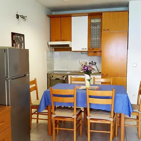 Alma Apartment