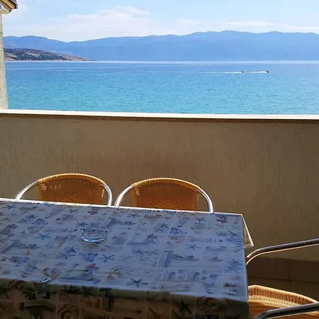 Alma Apartment *